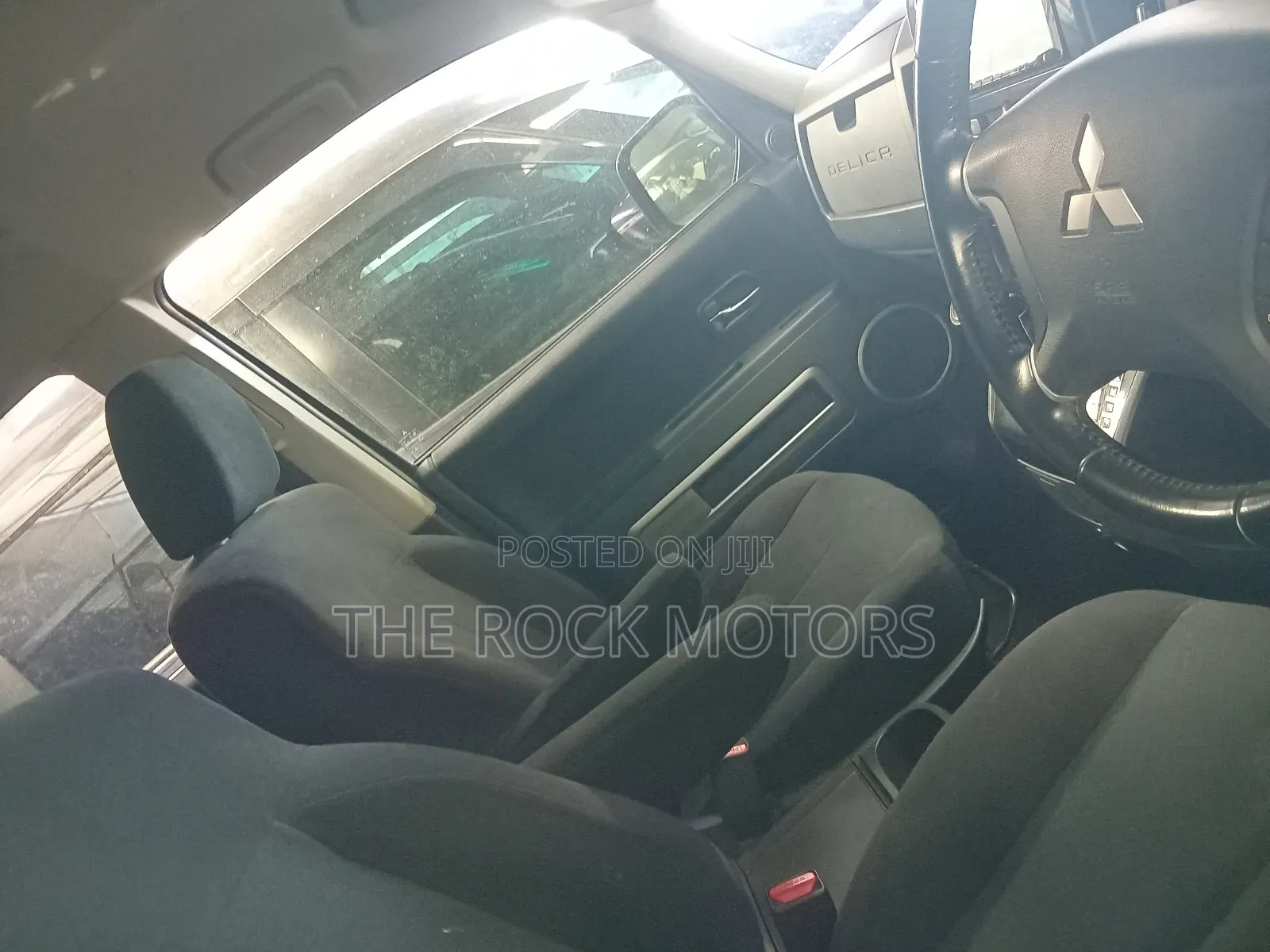 Mitsubishi Delica 2018 Silver