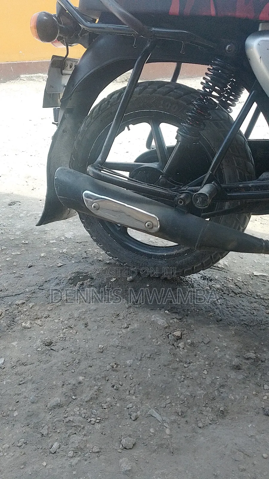 Bajaj Boxer 125 2025 Red