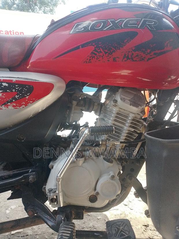 Bajaj Boxer 125 2025 Red - thumbnail 6