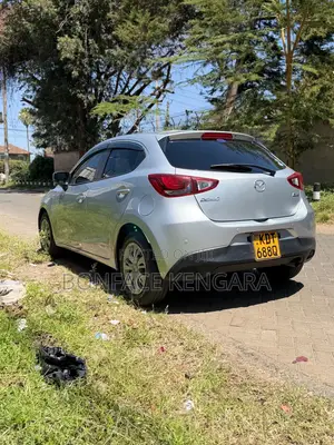 Mazda Demio 2018 Silver