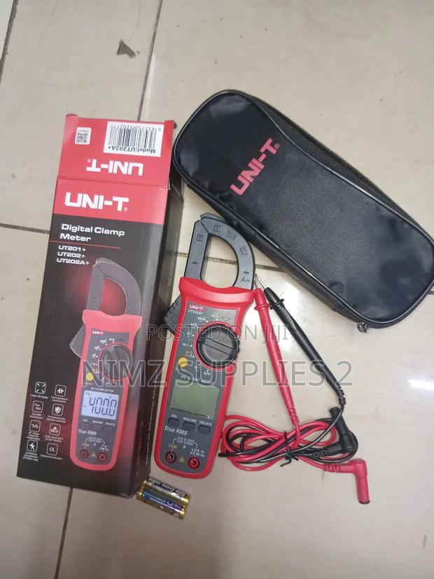 Digital Clamp Meter