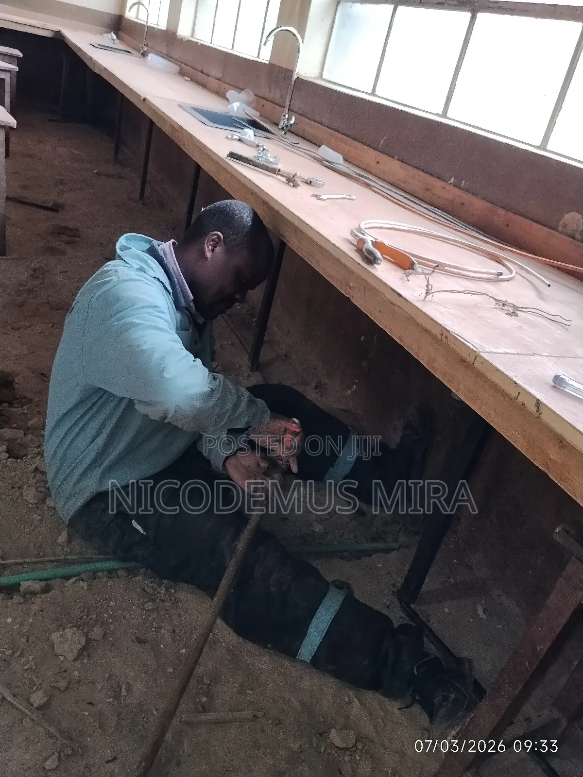 Laboratory Gas Installation Repair Technician