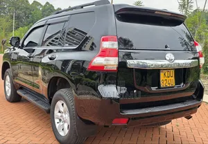 Toyota Land Cruiser Prado 2014