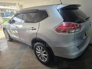 Nissan X-Trail 2015 Silver
