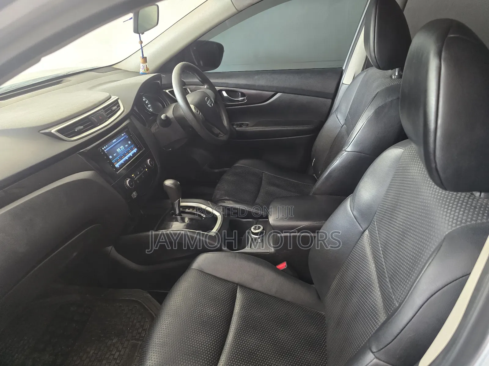 Nissan X-Trail 2015 Silver
