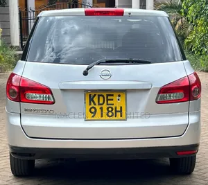 Nissan Wingroad 2014 Silver