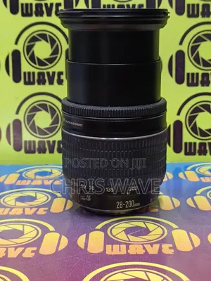 Canon 18-200 Super Lens