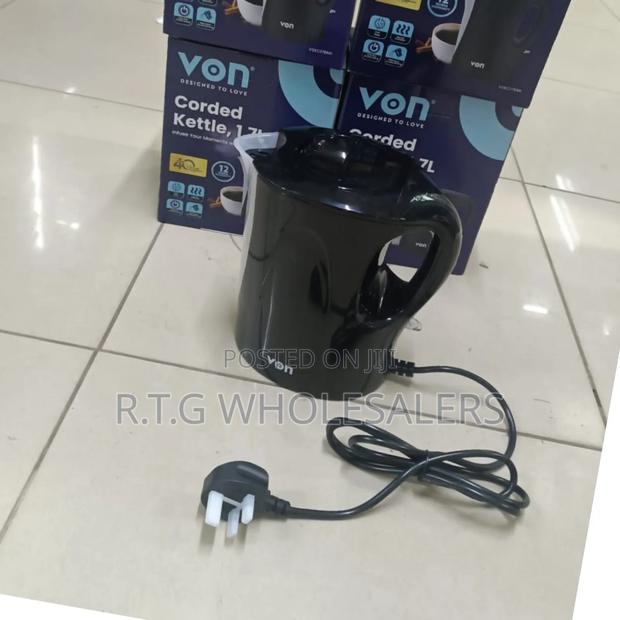 Von 1.7l Upright Cordless Kettle – Vskl17bnk White/Black