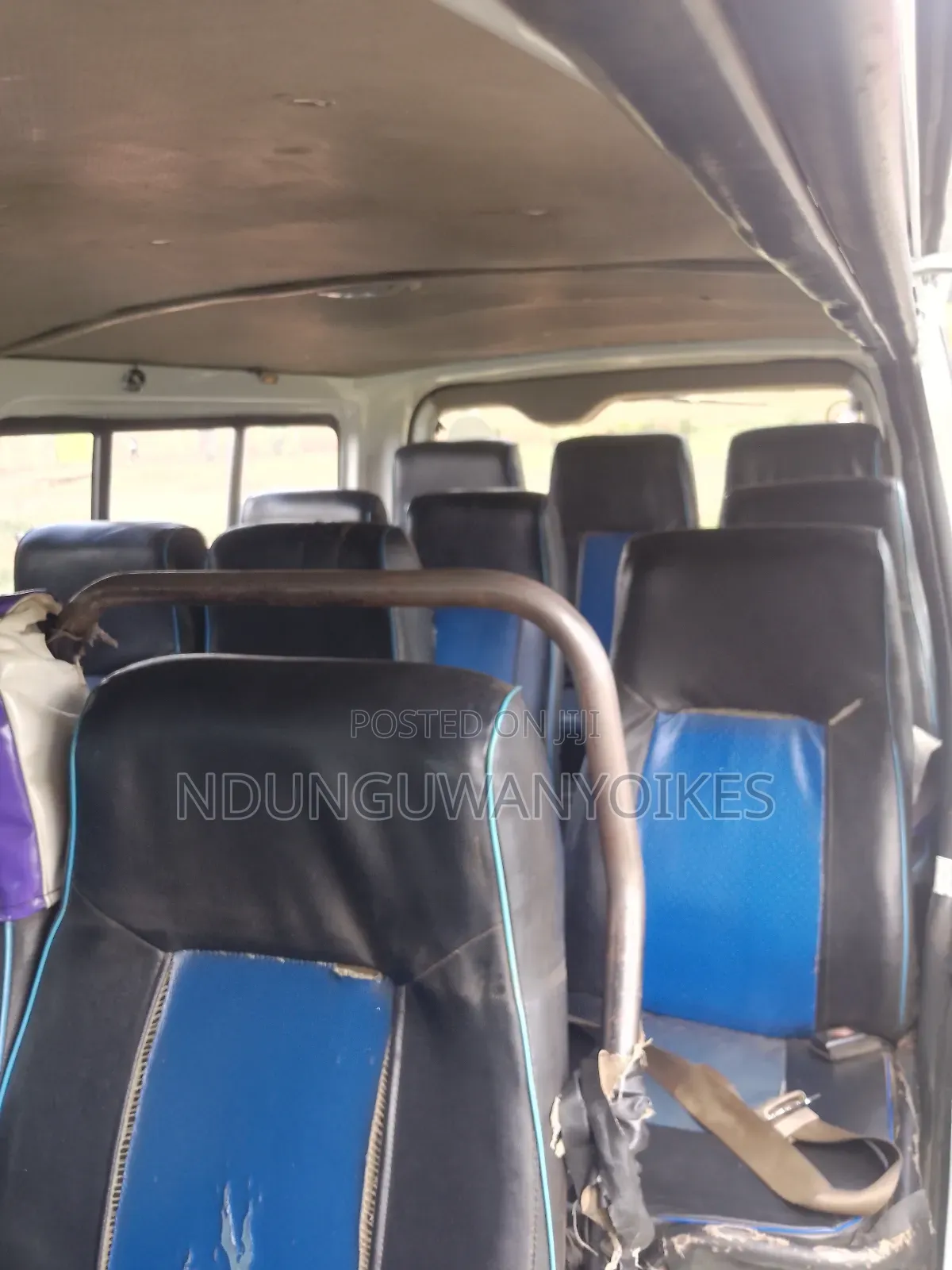 Toyota HiAce 2011 White