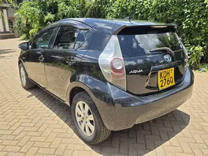 Toyota Aqua 2015 Black