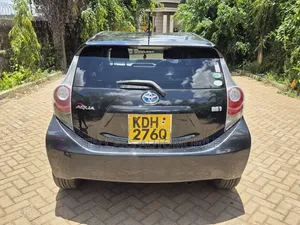 Toyota Aqua 2015 Black