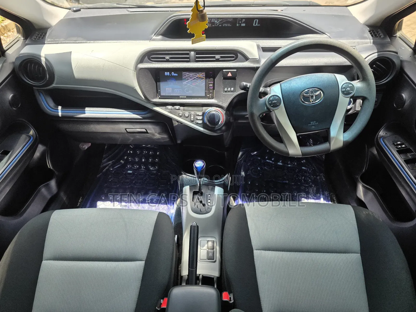 Toyota Aqua 2015 Black