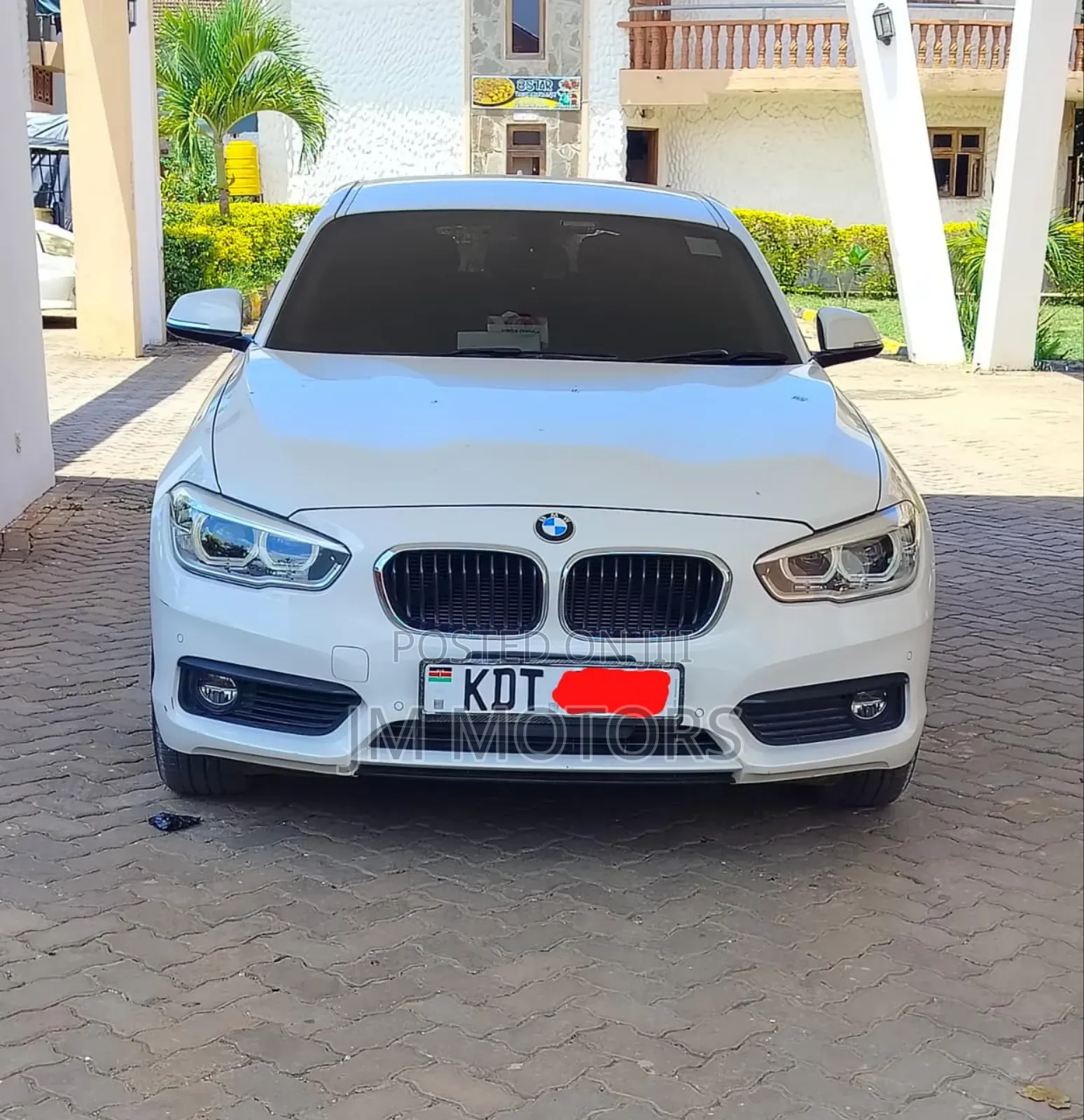 BMW 118i 2019 Pearl