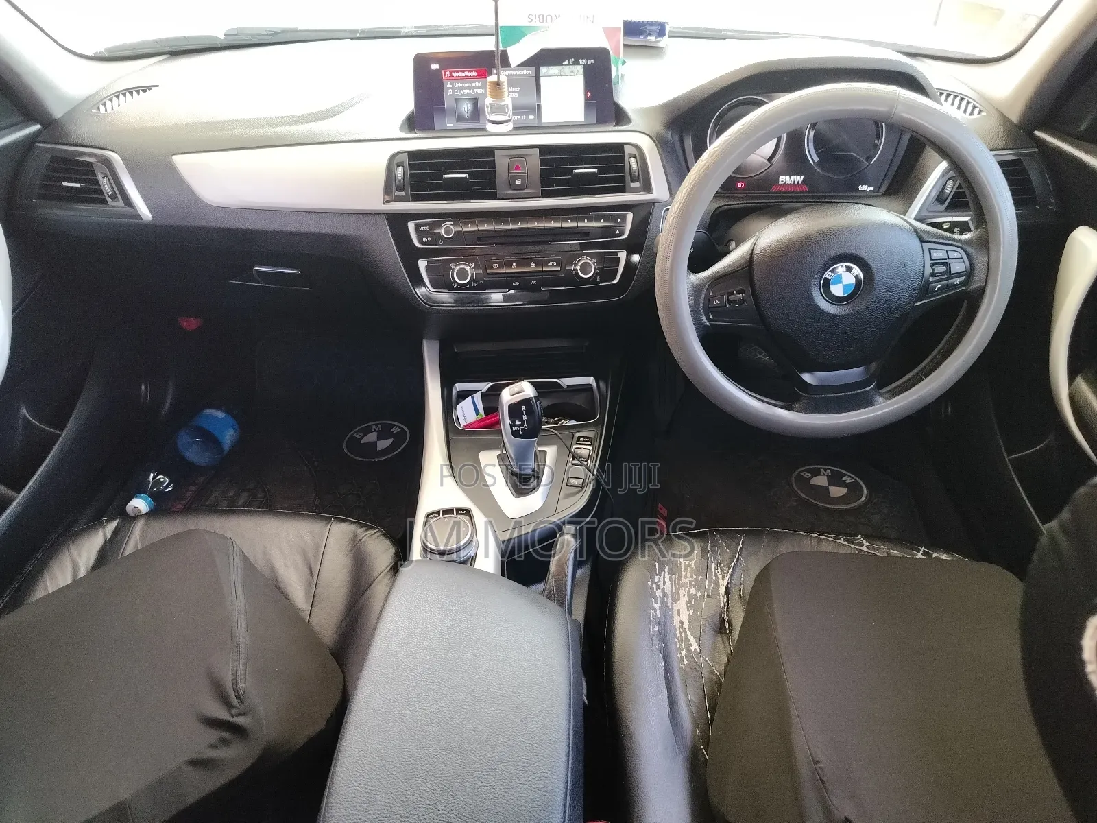 BMW 118i 2019 Pearl