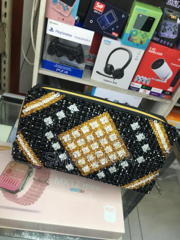 Stylish Ladies Clutch - main view