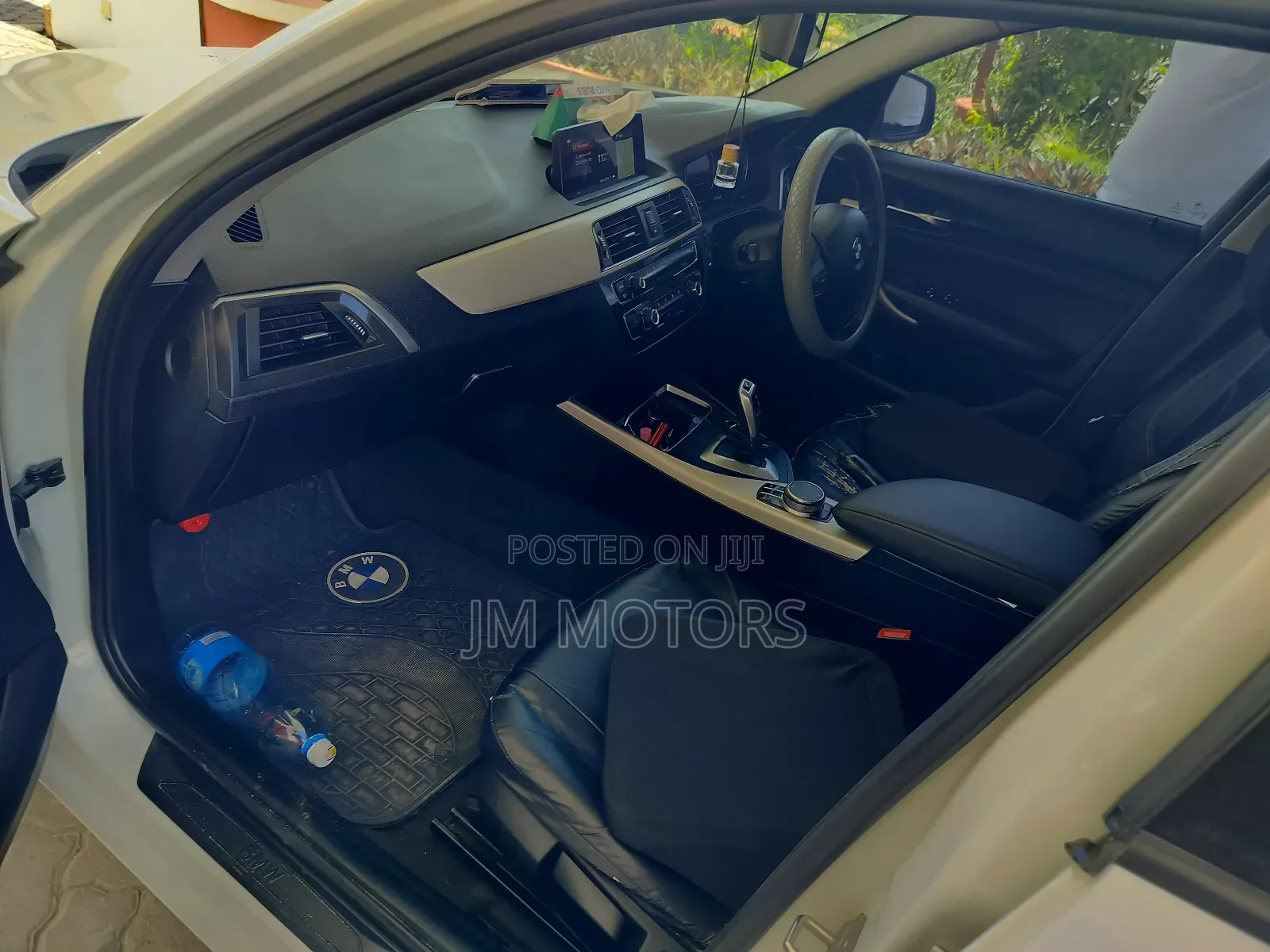 BMW 118i 2019 Pearl