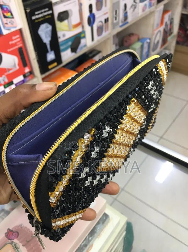 Stylish Ladies Clutch - thumbnail 3