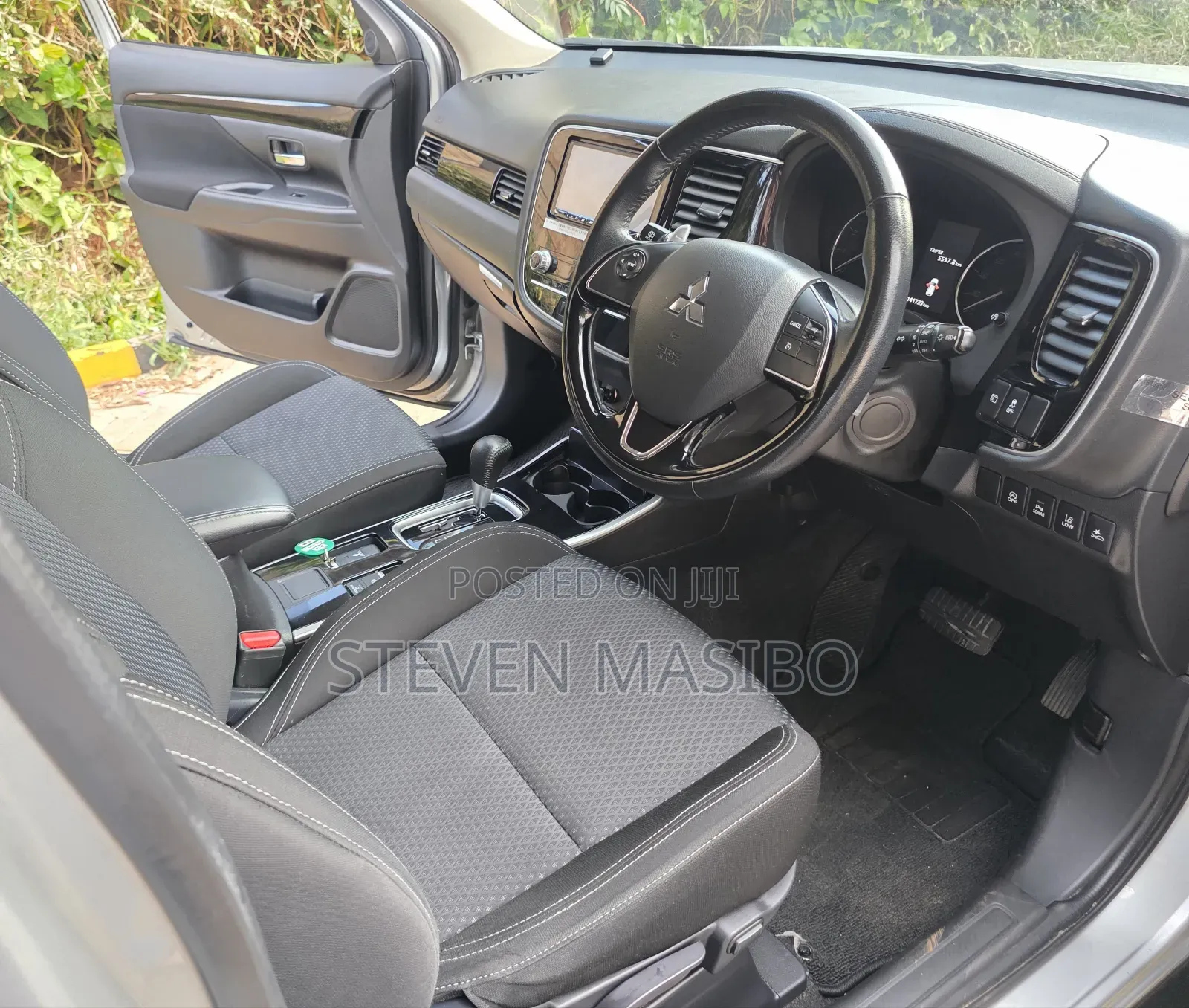Mitsubishi Outlander 2020 Silver