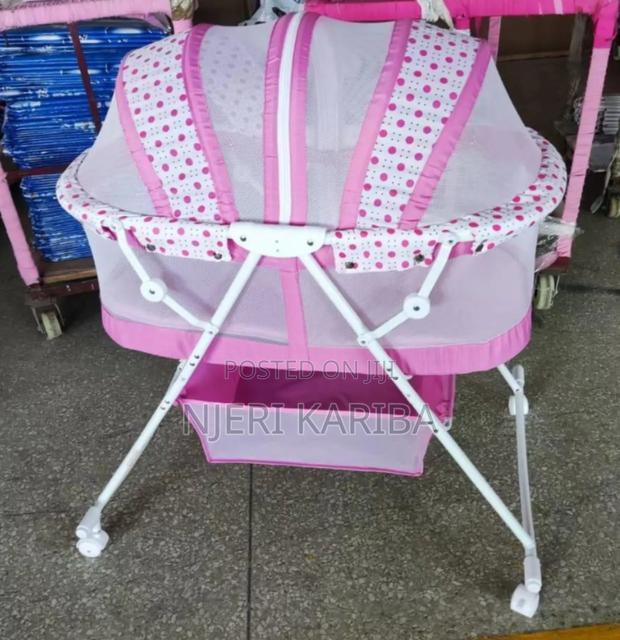 Baby Basinnets - main view