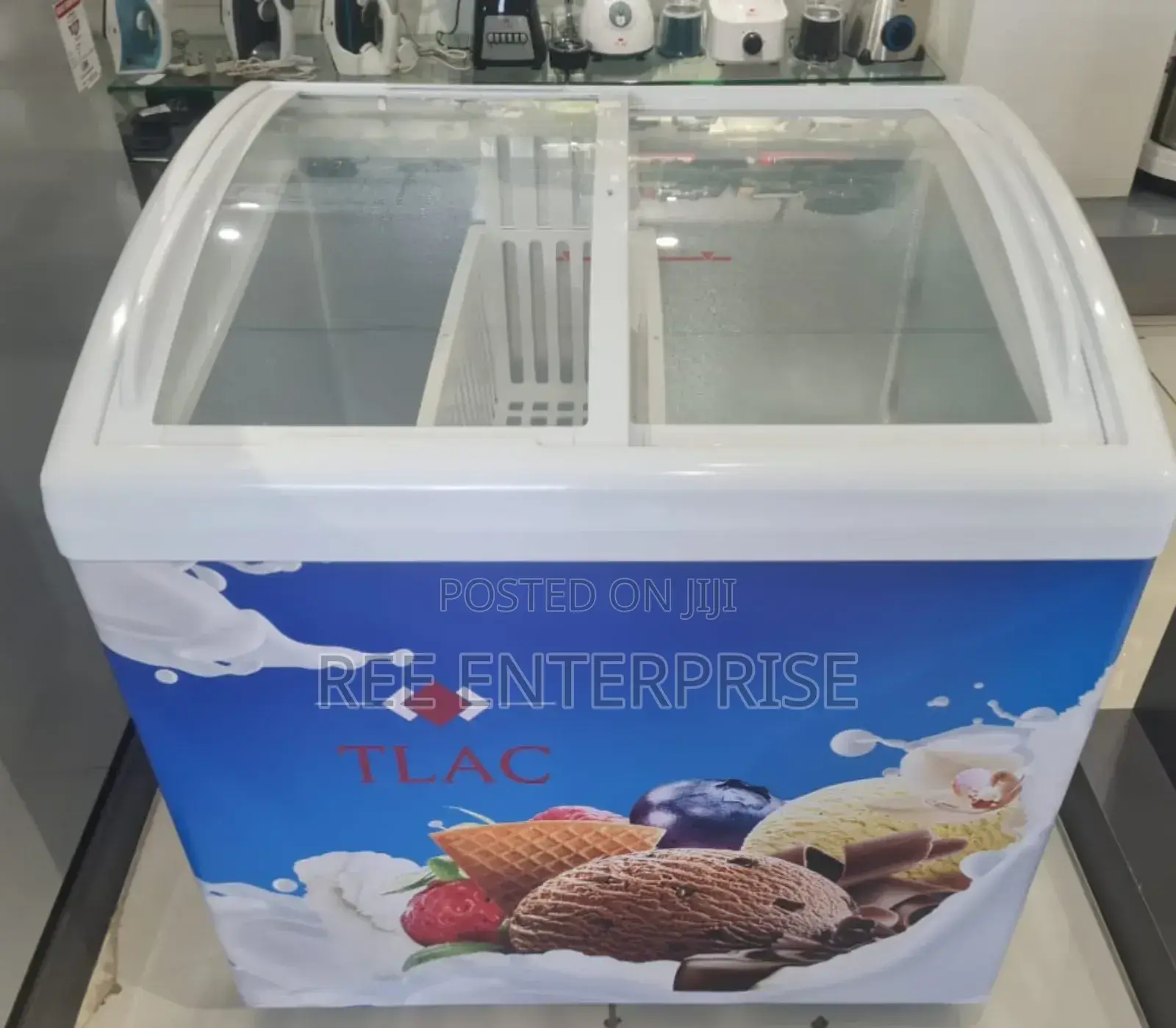 * Display  Freezer Tlac 156 Litres