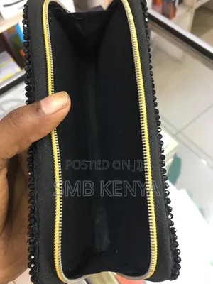 Women's Beads Hand Clutch