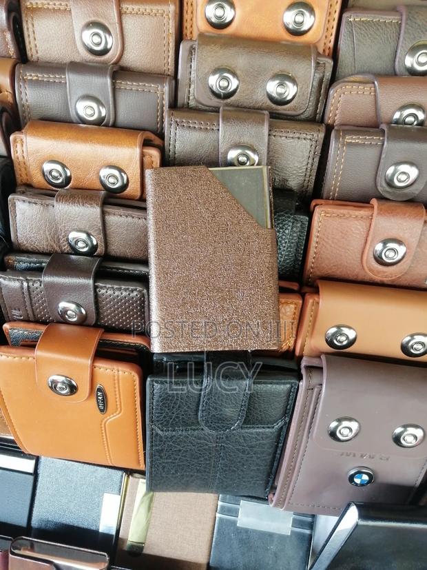 Card Holder - main view