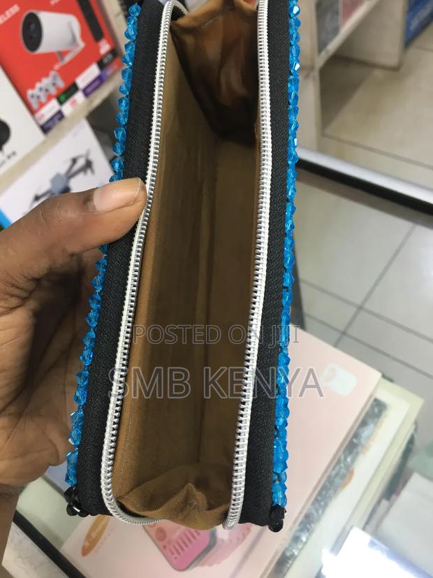 Wedding Hand Clutch - thumbnail 3