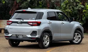 Toyota Raize 1.0 AWD 2019 Silver