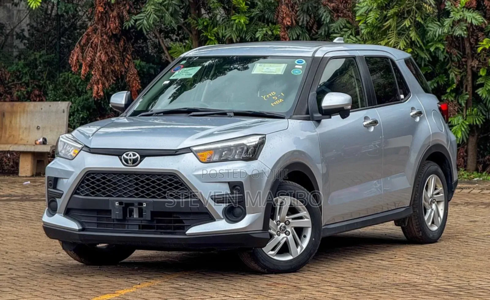 Toyota Raize 1.0 AWD 2019 Silver