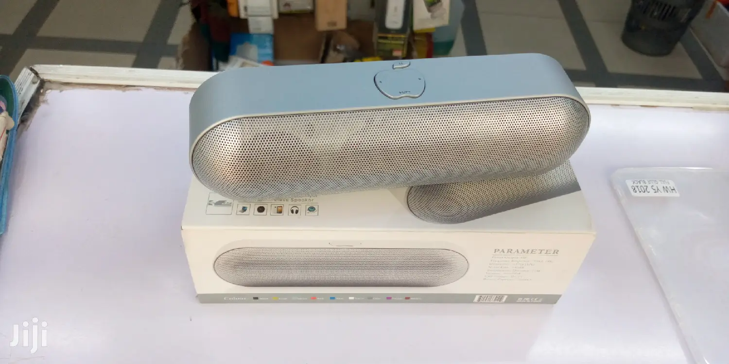 S812 Portable Mini Bluetooth Speaker.