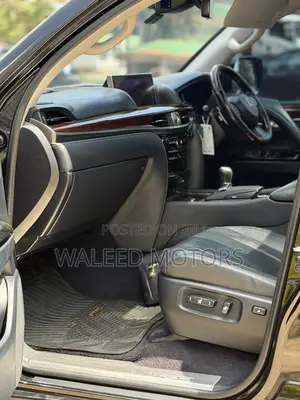 Lexus LX 2016 Black