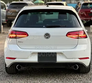 Volkswagen Golf TSI SE FWD 2018 White