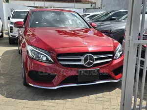 Mercedes-Benz C200 2019 Maroon