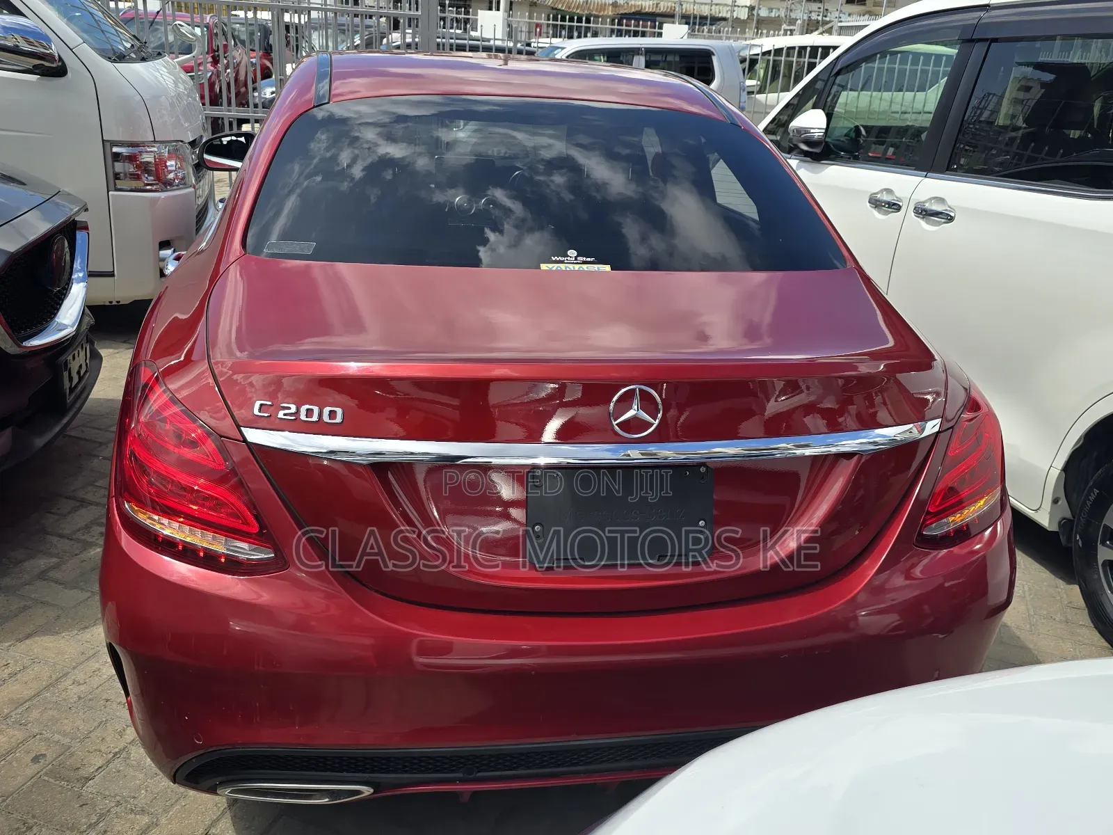 Mercedes-Benz C200 2019 Maroon