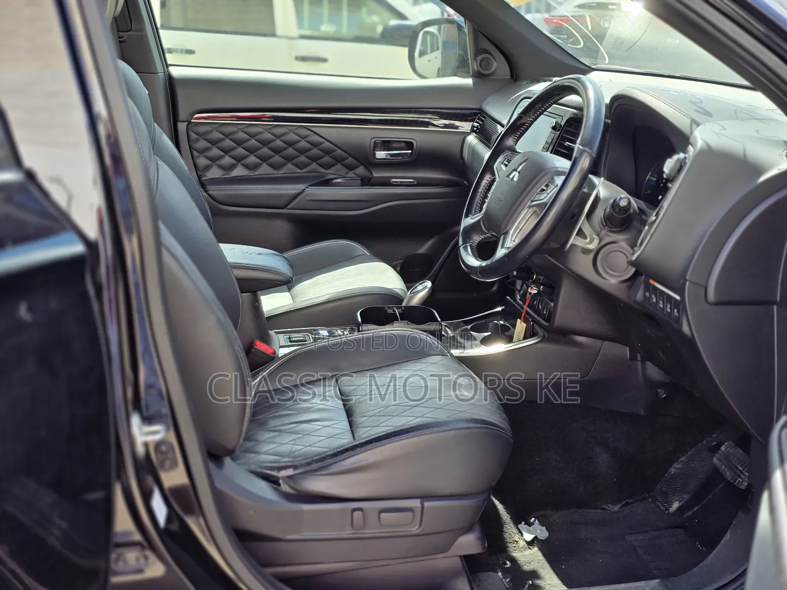 Mitsubishi Outlander 2.4 PHEV AWD 2019 Black