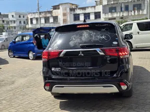 Mitsubishi Outlander 2.4 PHEV AWD 2019 Black