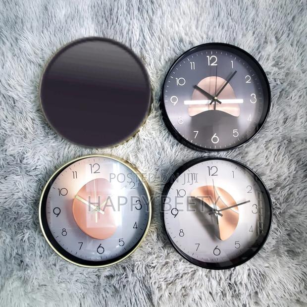 Decorative Wall Clock (30cm Diameter)