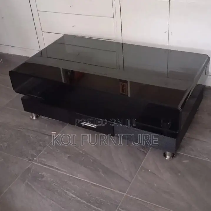 Coffee Table; Rectangular Coffee Table With Glass Top