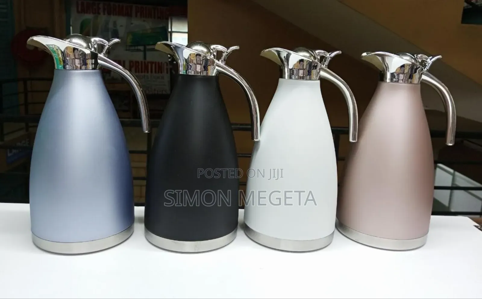 2.0 Litres Jp Vacuum Flask Available in Black and White