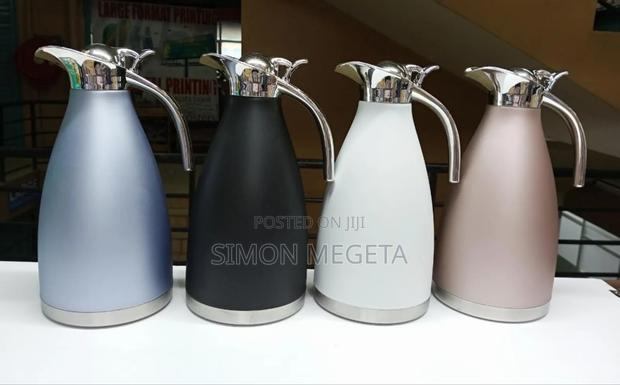 2.0 Litres Jp Vacuum Flask Available in Black and White