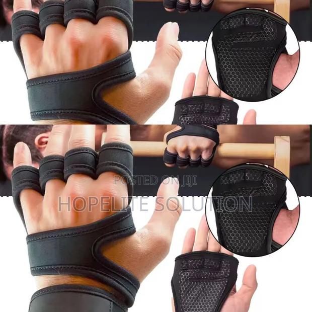 Training Sports Gloves - main view