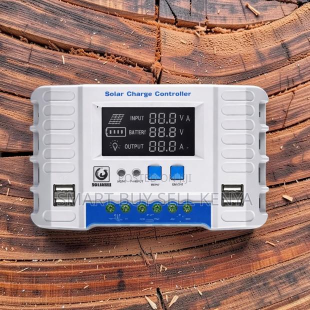 Top Quality 12v/24v 20a PWM Solar Charge Controller - main view