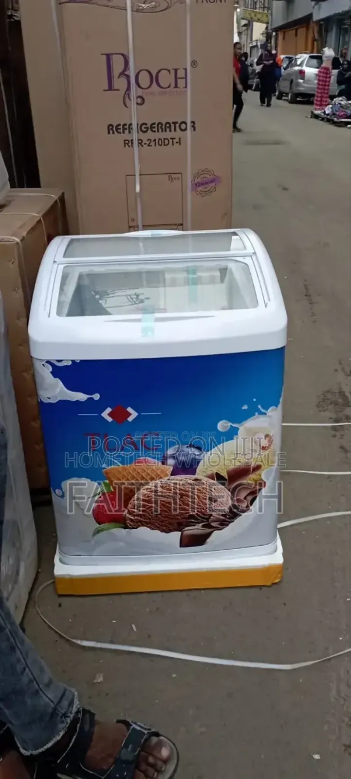 Tlac 156 Litres Display Freezer
