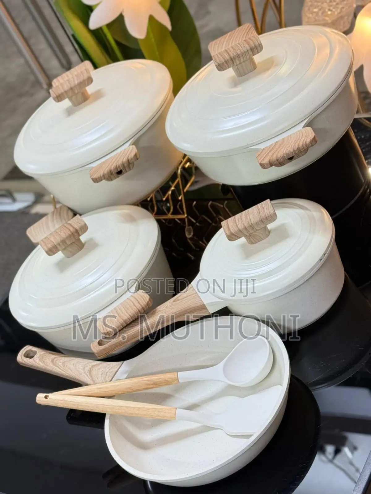 15pcs Pot and Pan Set Non-Stick Cookware With Aluminium Lid.