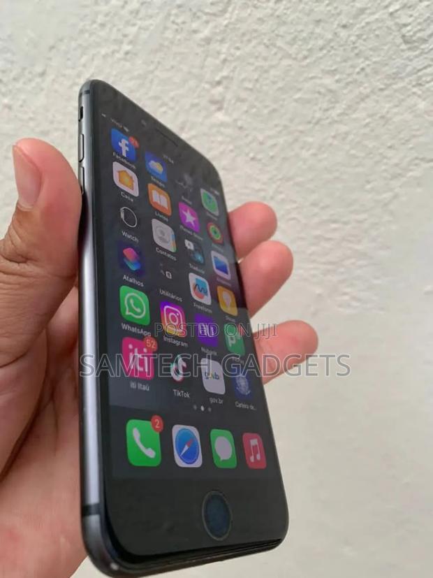 Apple iPhone 8 64 GB Black - thumbnail 3