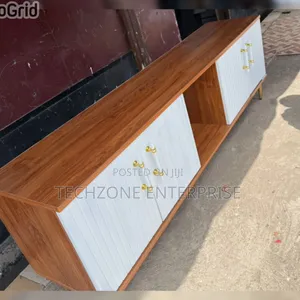White 5.5 FTS With Laminate Board Executive Tv Stand ,