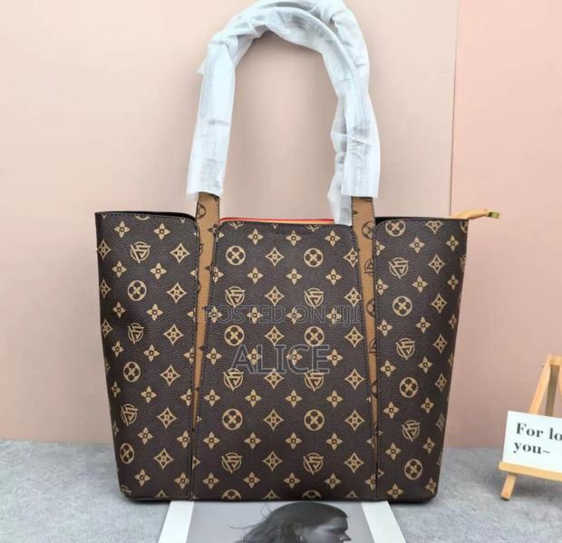 Classy Elegant Big Size Handbags - thumbnail 3