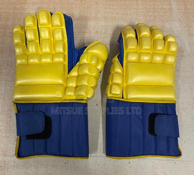 Pair Of Hockey Goalkeeper Gloves Intermediate - main view