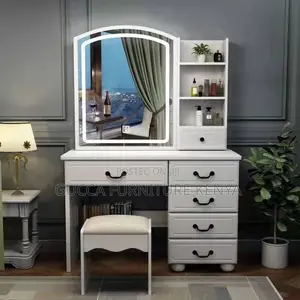 Minimalist Bedroom Vanity Dressing Table