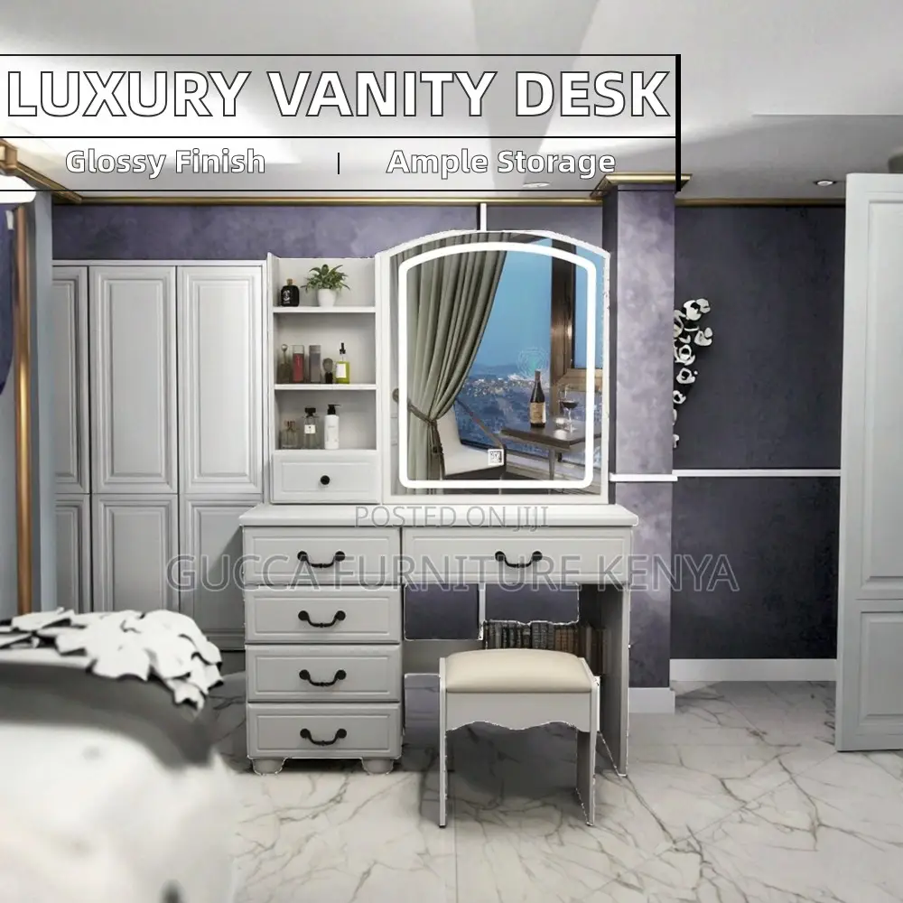Minimalist Bedroom Vanity Dressing Table